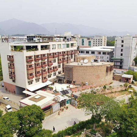 Legend Hotel Islamabad Exterior foto