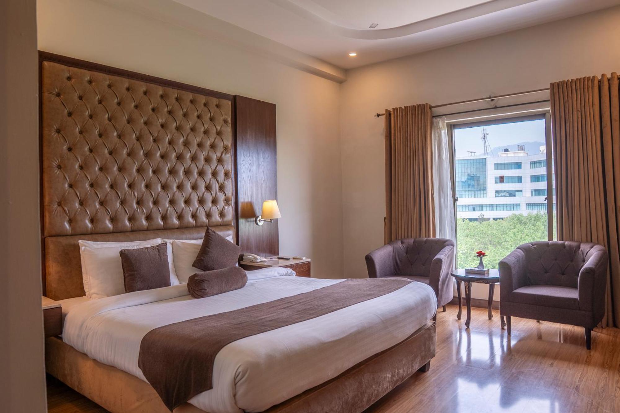 Legend Hotel Islamabad Exterior foto